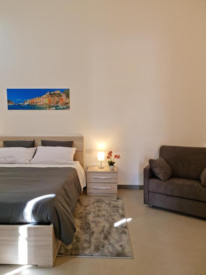 Byron Rooms La Spezia Szoba fotó